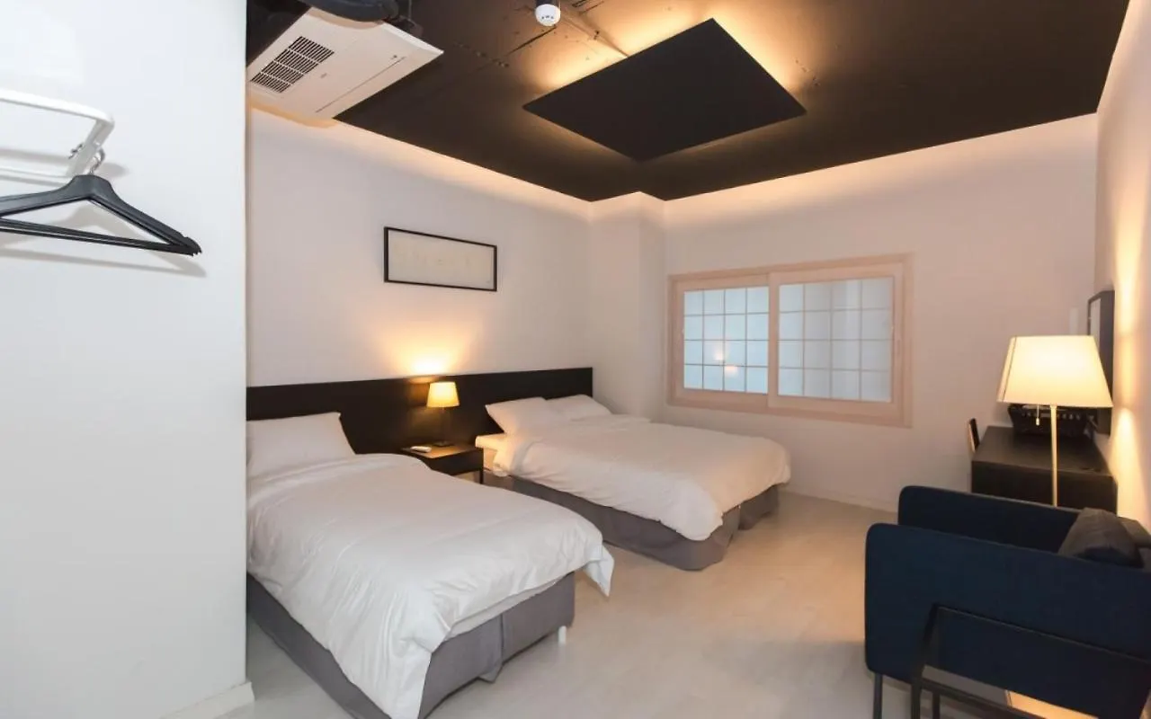 Canvas Black Guesthouse 부산광역시
